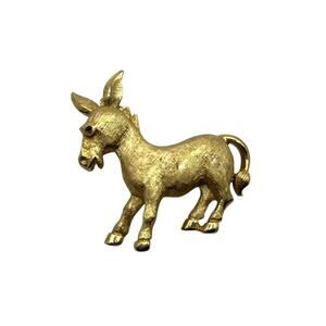 Crown Trifari Donkey Broach/Pin Missing Rhinestone (14950)